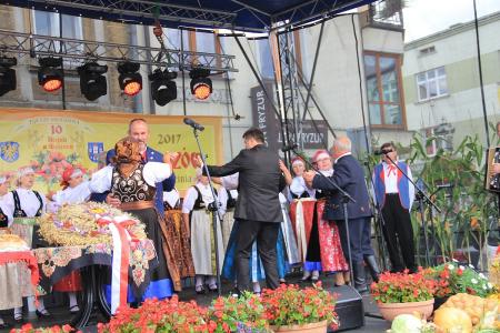 103.jpg